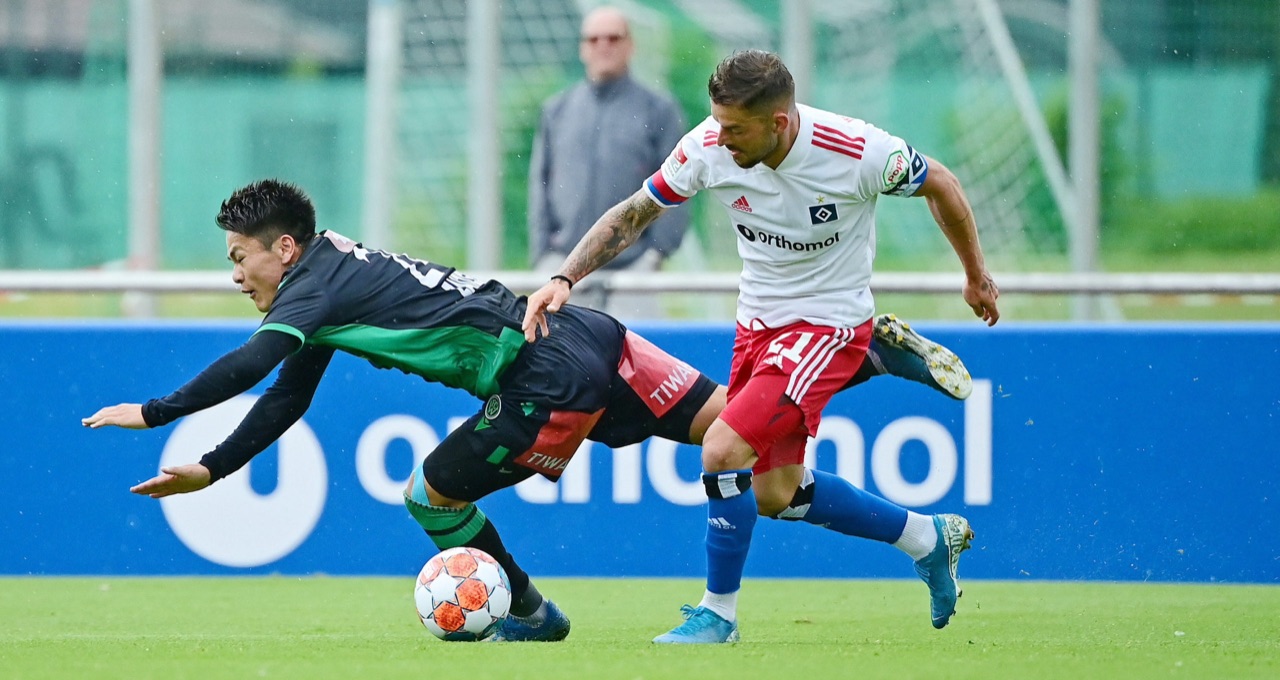 Knapper 1:0 Sieg im ersten Spiel unter Tim Walter – MoinVolkspark vor Ort in Grassau.