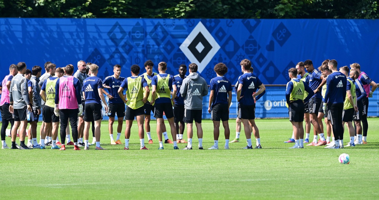 Der HSV hebt ab ins Trainingslager