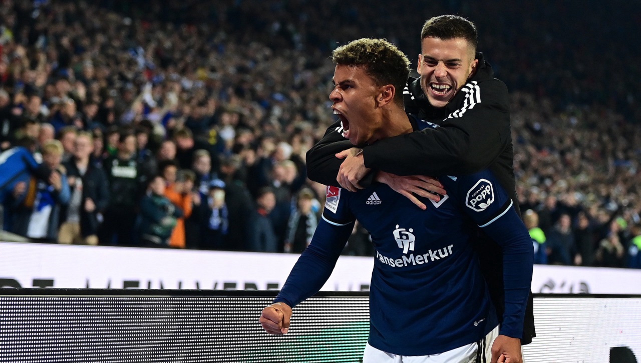 Königsdörffers Traumsolo besiegelt HSV-Sieg in Hannover