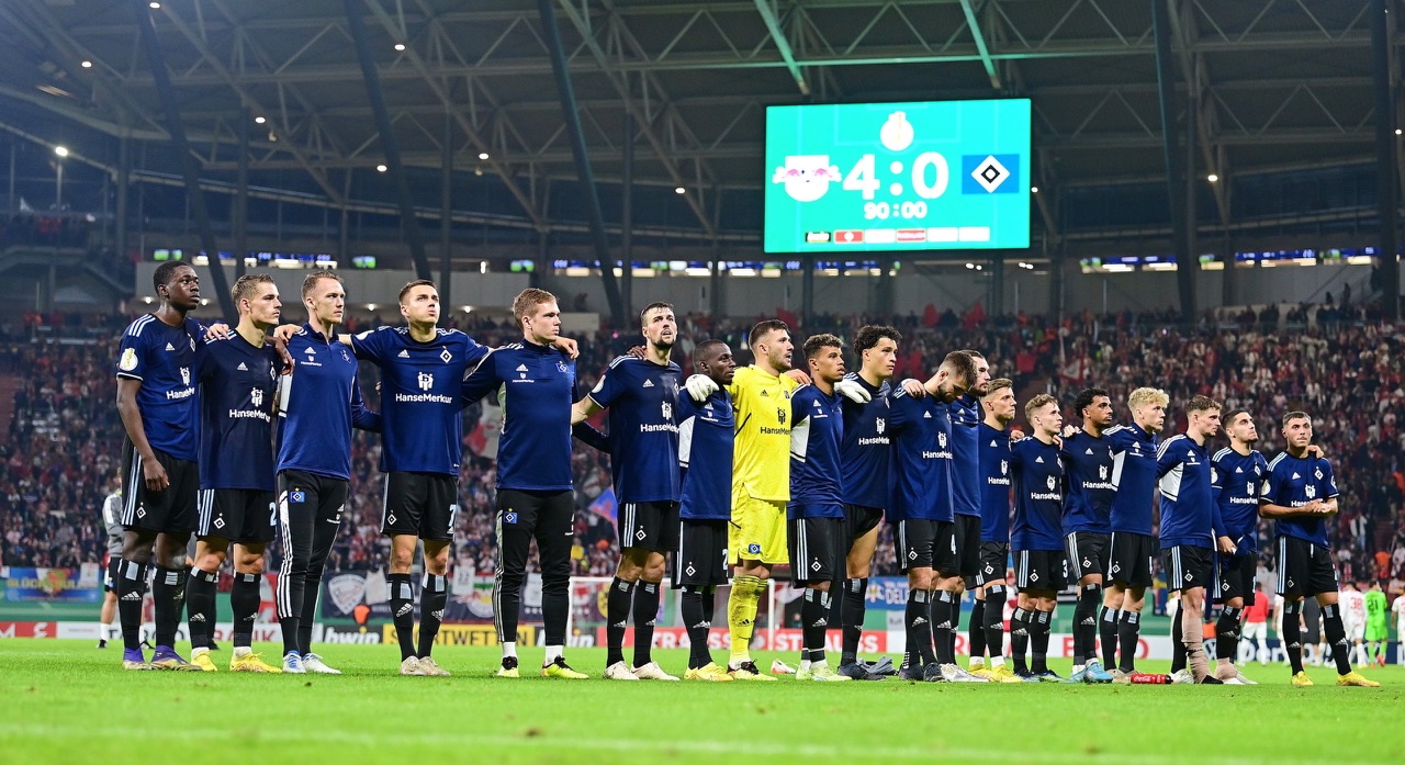 HSV kann 30 Minuten gegenhalten - dann geht's mit 0:4 raus