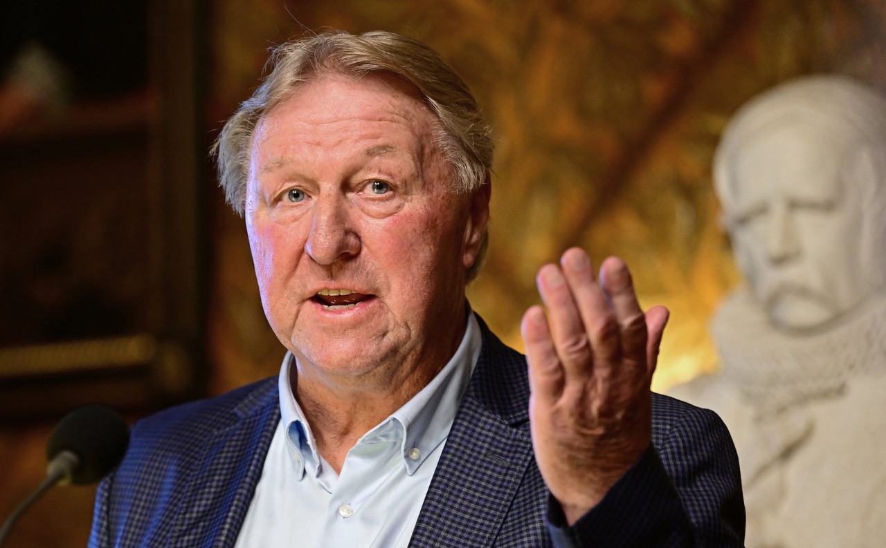 Heiße Diskussion um Kühne - Hrubesch verlängert bis 2025