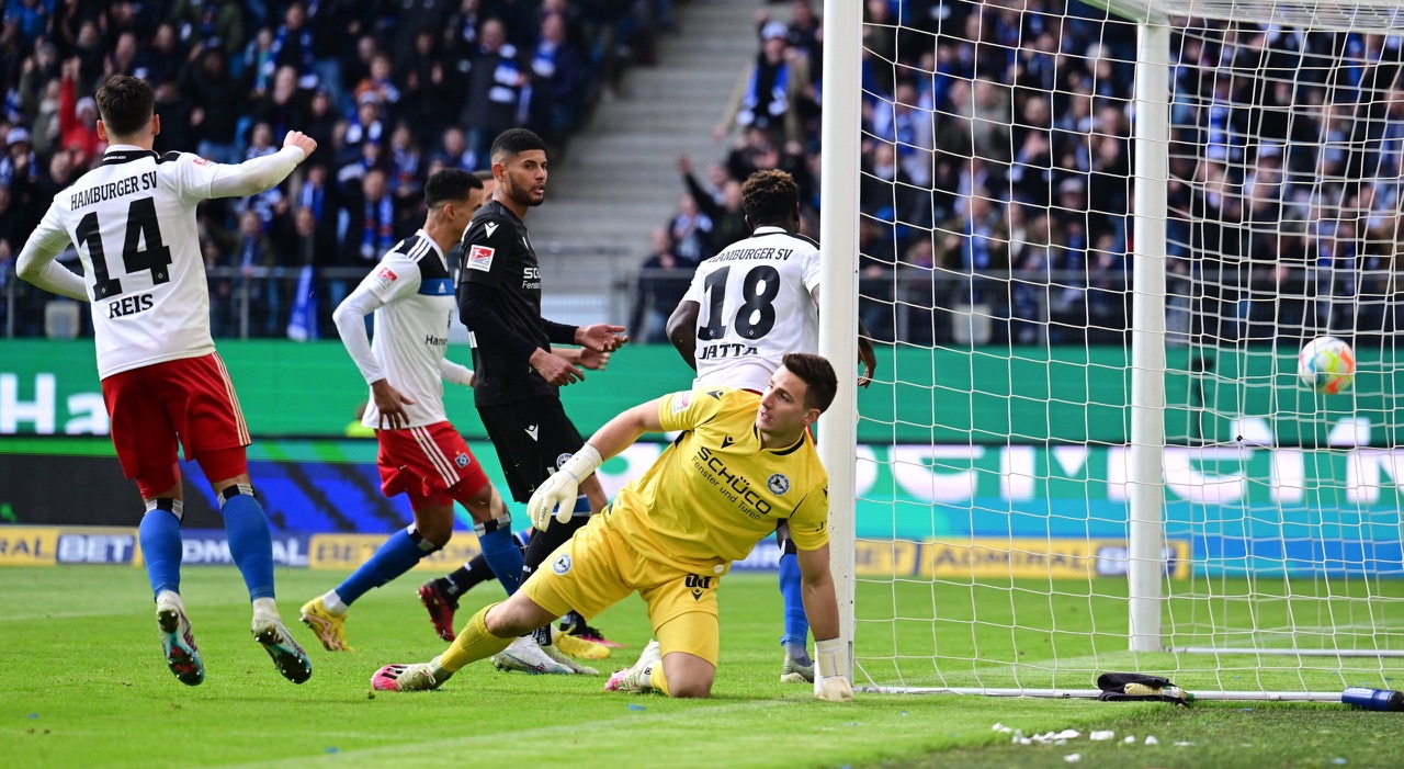 HSV bleibt oben dran - 2:1-Arbeitssieg gegen Bielefeld