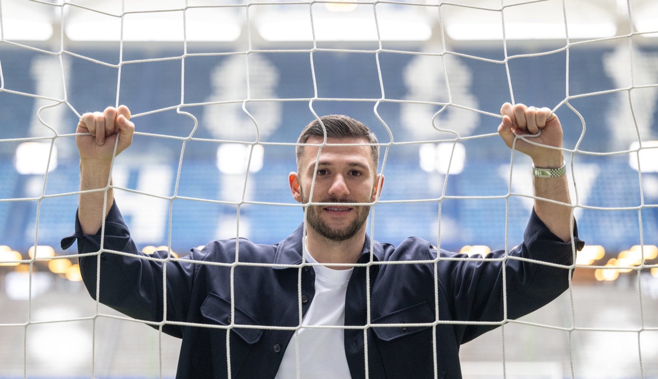 Vor dem Spiel gegen Paderborn: Heuer Fernandes verlängert und bleibt bis 2026