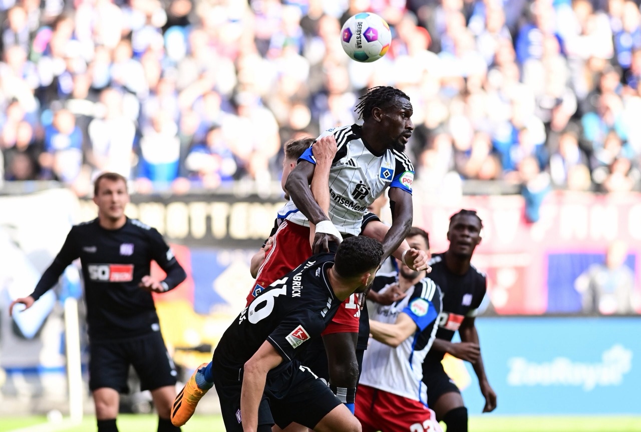 Alarmierende Niederlage gegen den Tabellenletzten - HSV patzt gegen zehn Mann!