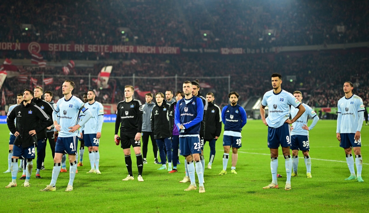 Offenbarungseid in Düsseldorf - HSV am Tiefpunkt