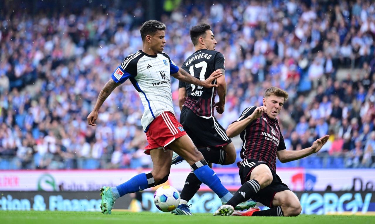 HSV siegt und feiert - obwohl es nichts zu feiern gibt