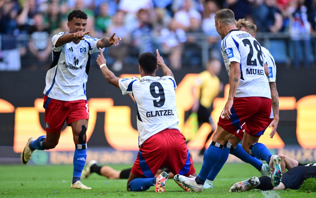Glatzel, gelungene Umstellungen und eine gute Halbzeit reichen dem HSV zum 4:1 gegen Preußen Münster