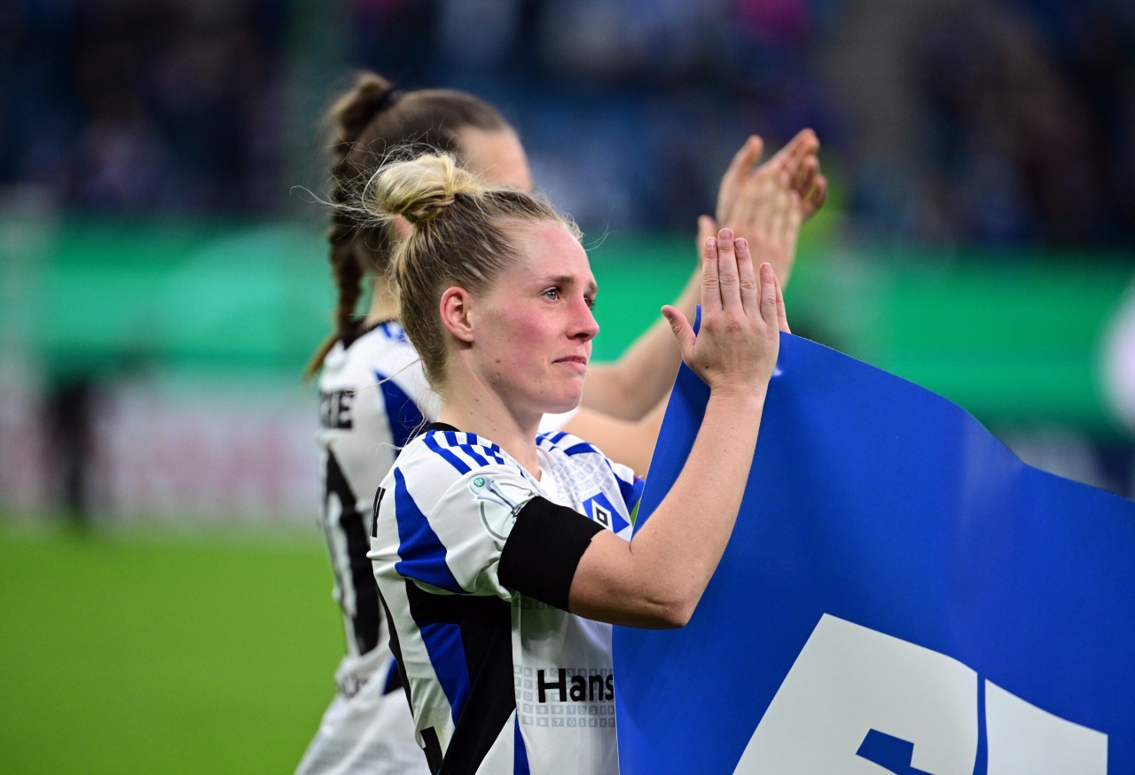Raus mit Applaus! HSV-Frauen begeistern und verlieren knapp gegen Werder Bremen