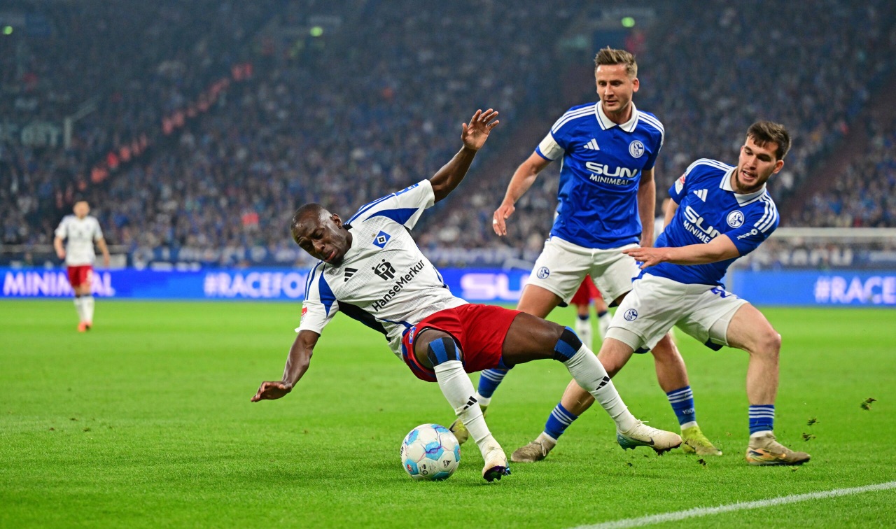 2:2 nach 90 Minuten Überzahl! HSV wackelt und zeigt Nerven - auch neben dem Platz...