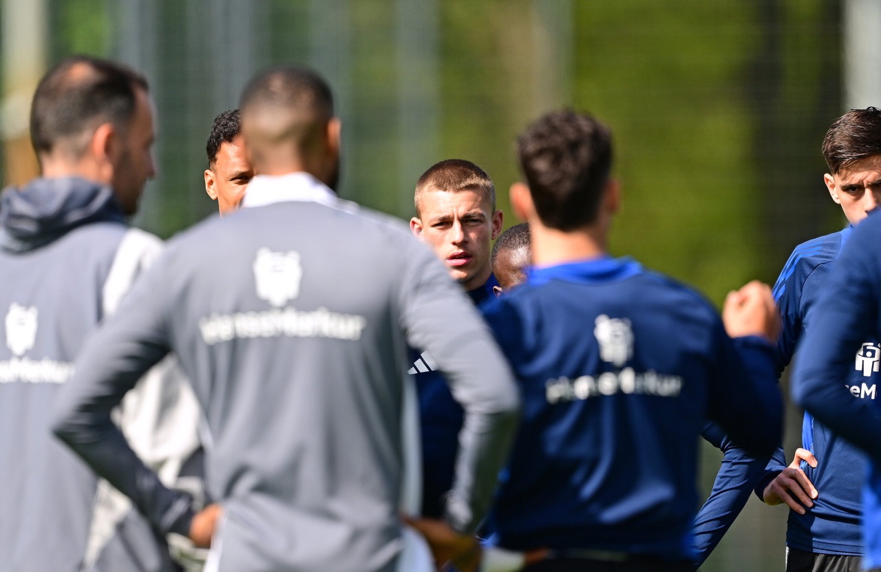 Vor Darmstadt: Hoffnung, Hilfe und harte Entscheidungen beim HSV