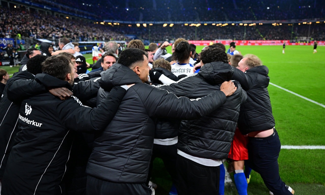 90+4 und in Unterzahl - Vieira schießt HSV ins Glück