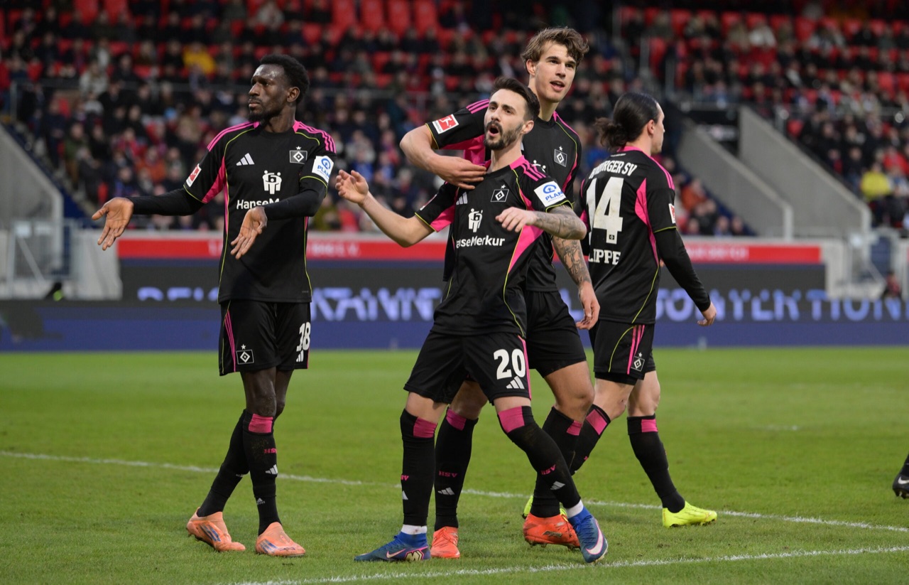 Wichtiger 2:0-Sieg in Heidenheim - HSV mit Arbeitssieg zum ersten Auswärtsdreier