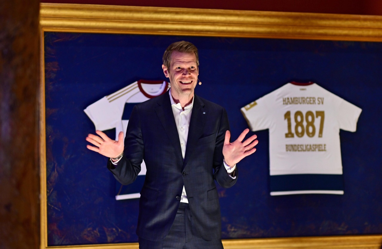 Sondertrikot in Anlehnung an glorreiche Zeiten- Der HSV muss trotzdem bodenständig bleiben