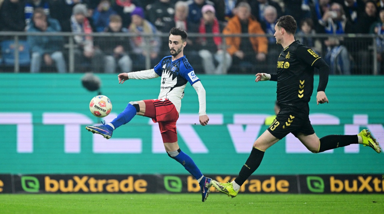 Nicht schön, nur effektiv - HSV holt Punkt gegen direkten Verfolger Köln