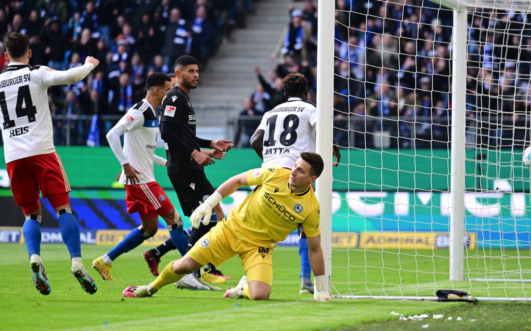 HSV bleibt oben dran – 2:1-Arbeitssieg gegen Bielefeld
