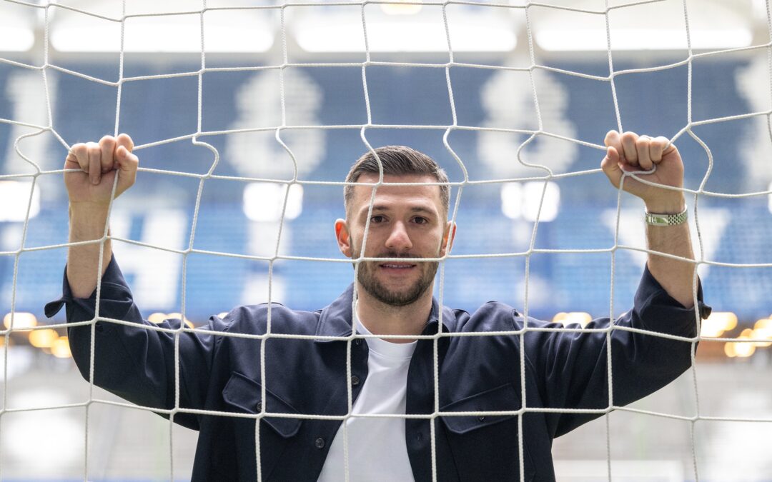Vor dem Spiel gegen Paderborn: Heuer Fernandes verlängert und bleibt bis 2026