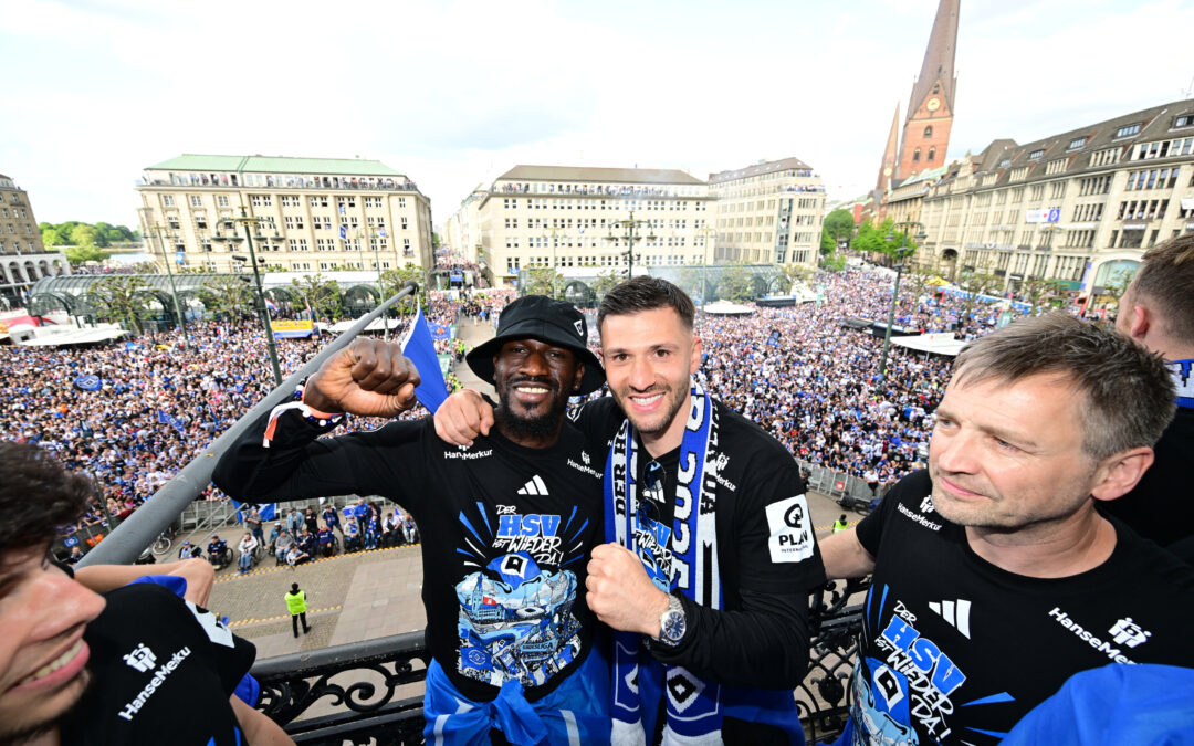Ein Tag für die Ewigkeit – HSV feiert Doppelaufstieg in die Bundesliga